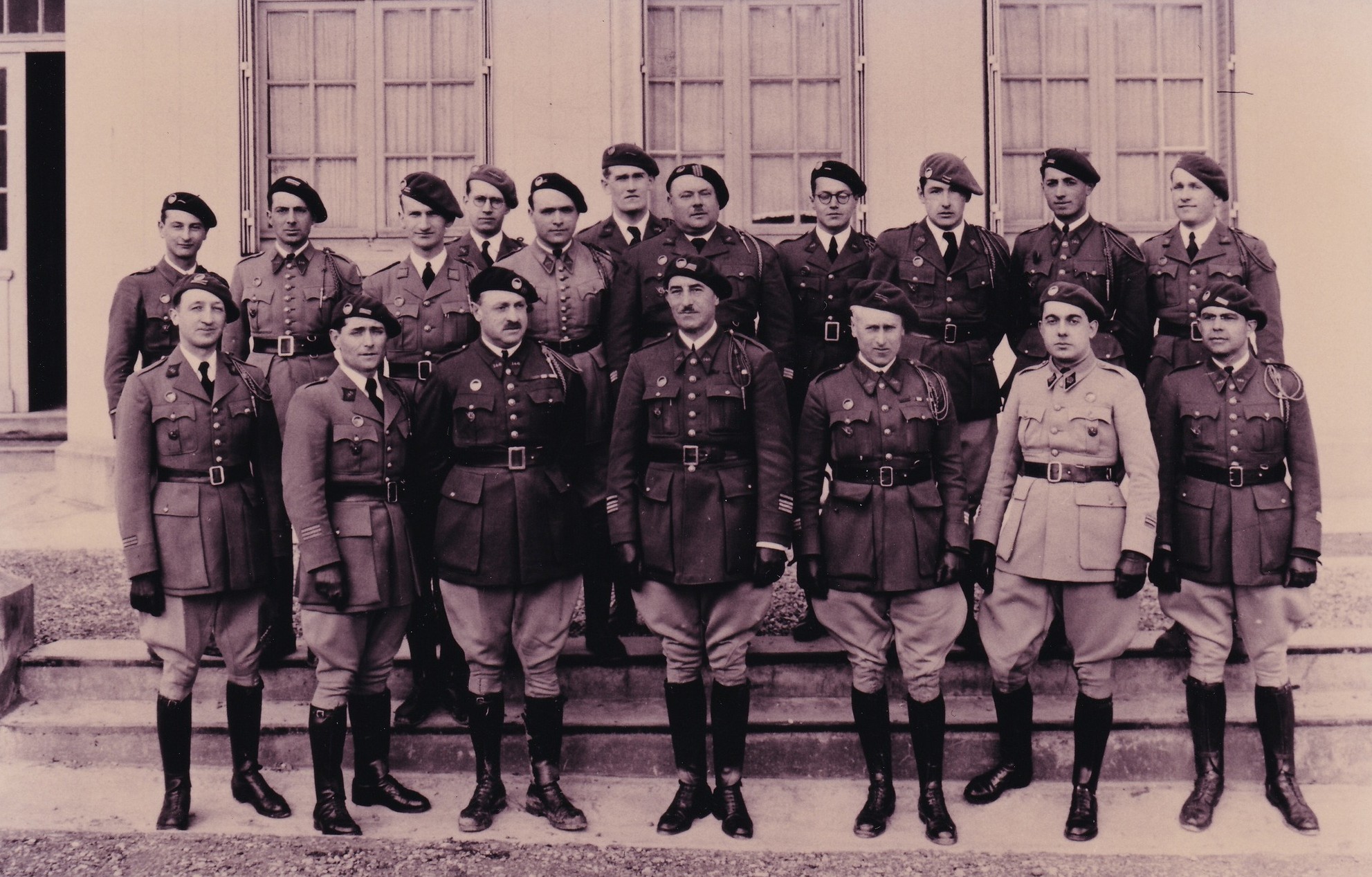 Officiers du 3ème bataillon au camp du Ban-Saint-Jean